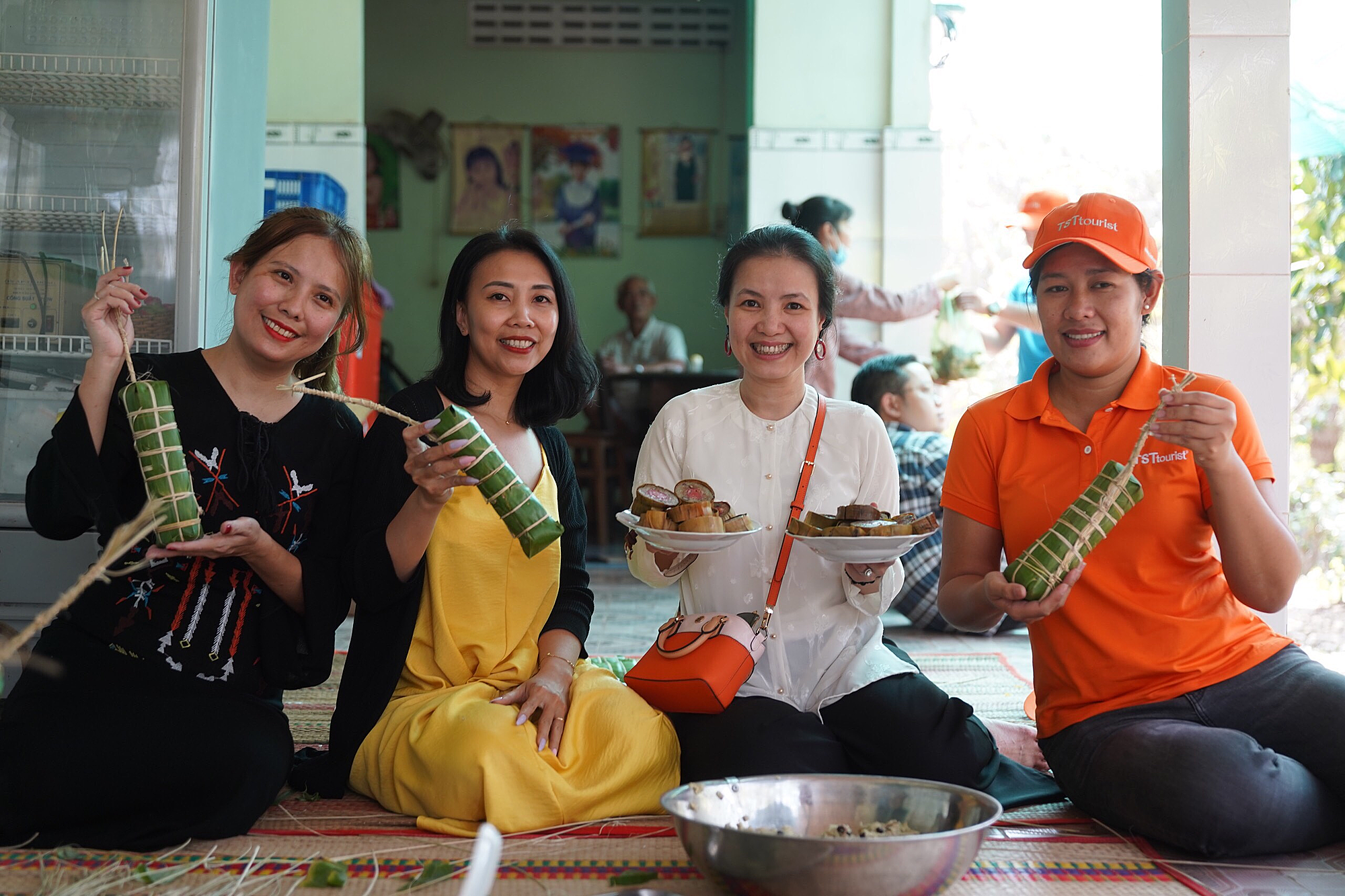 Hàng chục nghìn khách TP HCM đặt tour du xuân