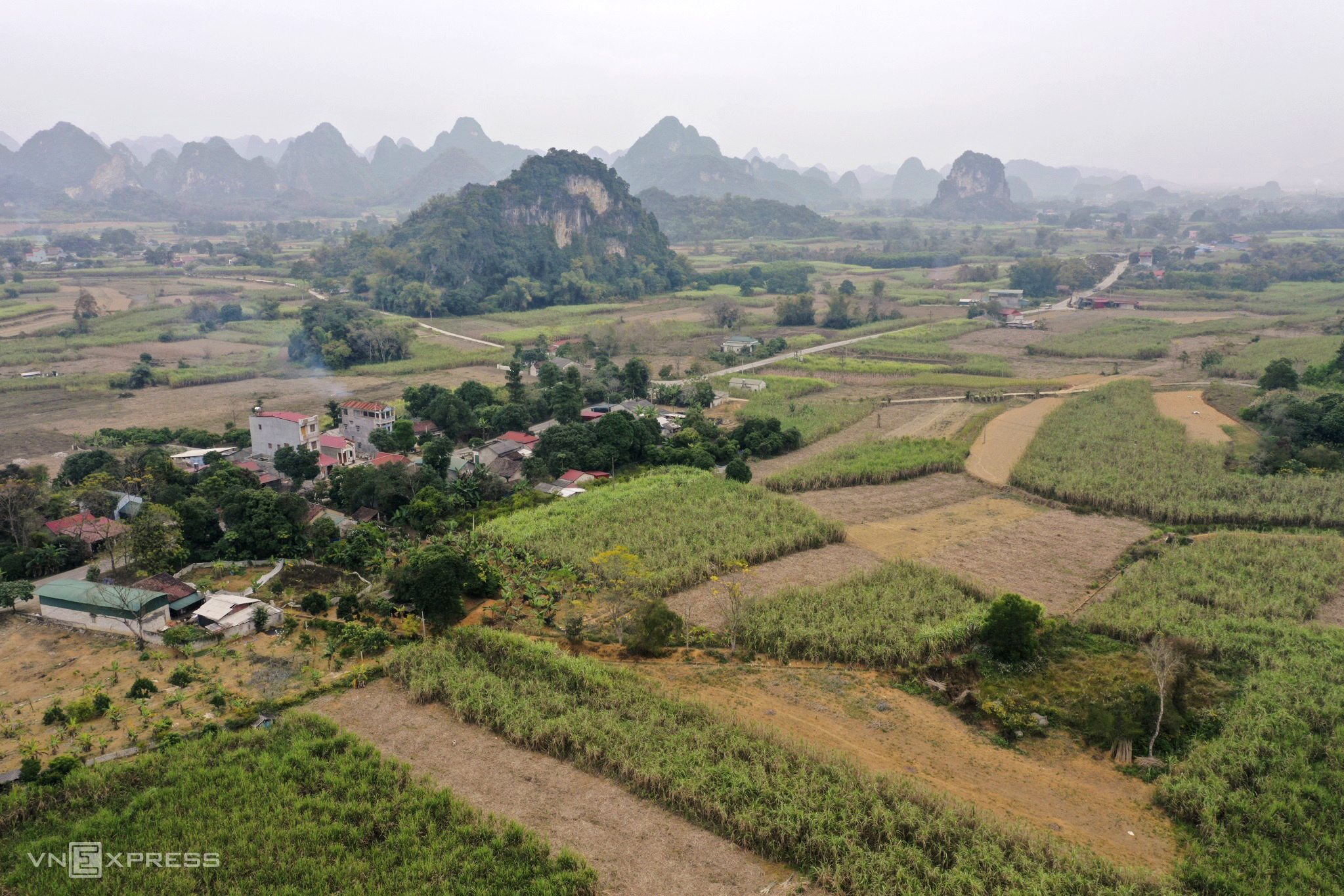 TSTtourist-lang-nghe-duong-phen-o-cao-bang-1