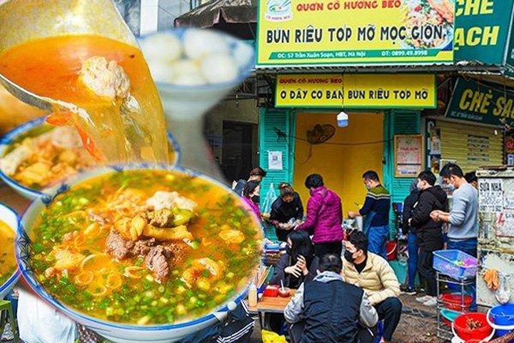 Bún riêu tóp mỡ phố cổ: Quán 1 mét vuông, trăm khách chen chúc ngồi 'ké' hàng xóm