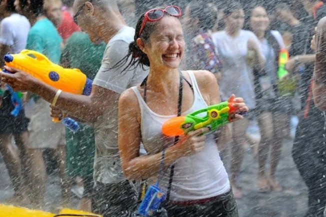 Hy vọng mong manh vào Songkran