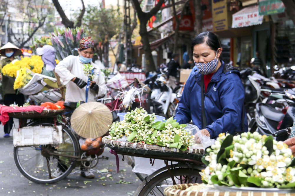 TSTtourist-co-mot-ha-noi-ngat-huong-hoa-buoi-8