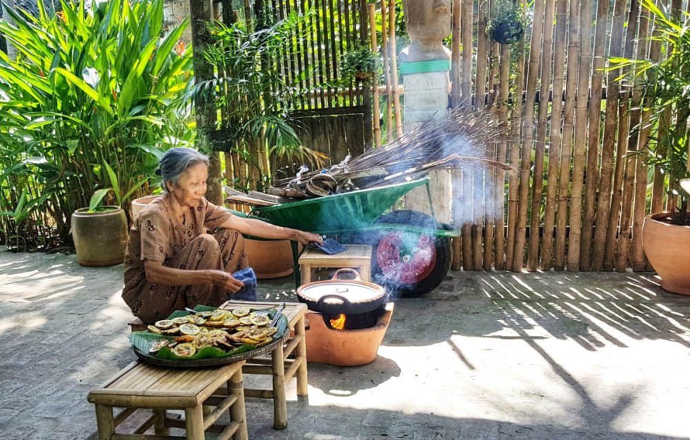 TSTtourist-cuoi-tuan-hai-dua-nuoc-nuong-banh-phong-o-giong-trom-7