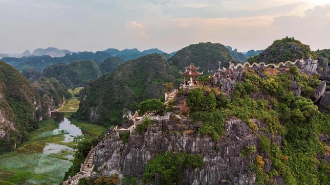 TSTtourist-diem-du-lich-gan-ha-noi-hang-mua-ninh-binh-van-la-noi-duoc-yeu-thich-vao-dip-dau-xuan-3