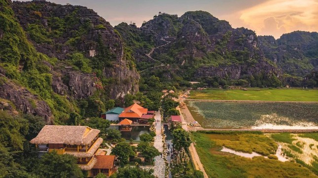 TSTtourist-diem-du-lich-gan-ha-noi-hang-mua-ninh-binh-van-la-noi-duoc-yeu-thich-vao-dip-dau-xuan-6