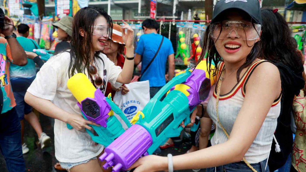 TSTtourist-hy-vong-mong-manh-vao-songkran-2