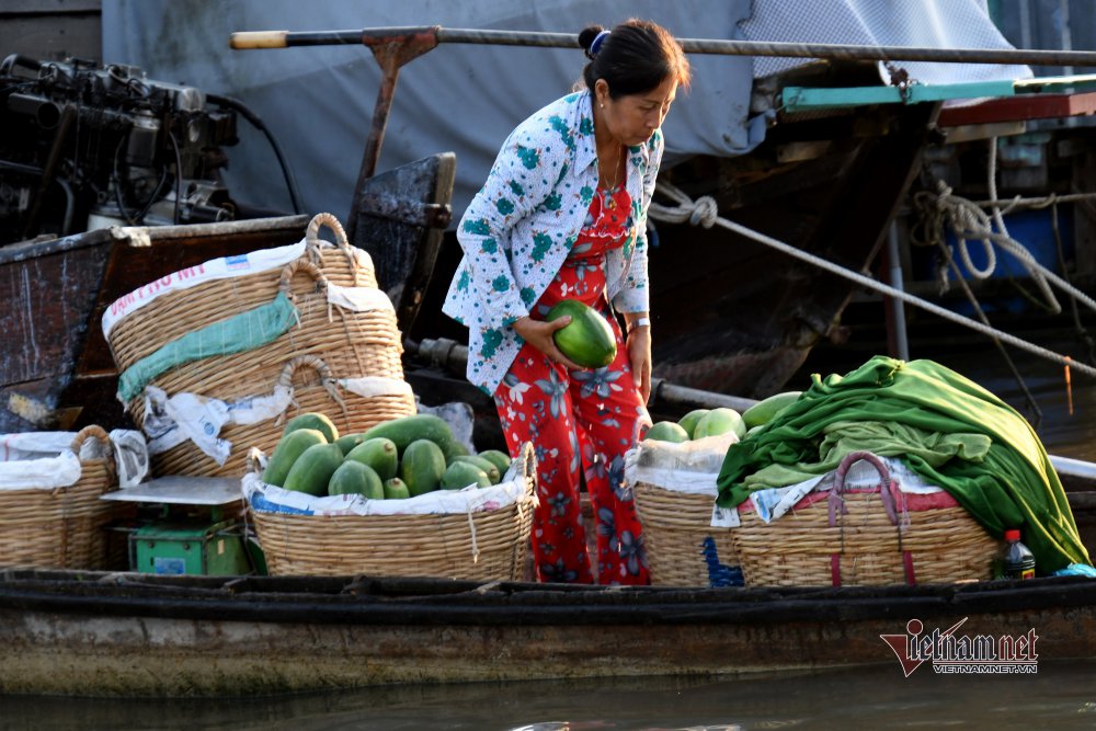 tsttourist-nu-cuoi-hoi-sinh-o-cho-noi-mien-tay-sau-dai-dich-6