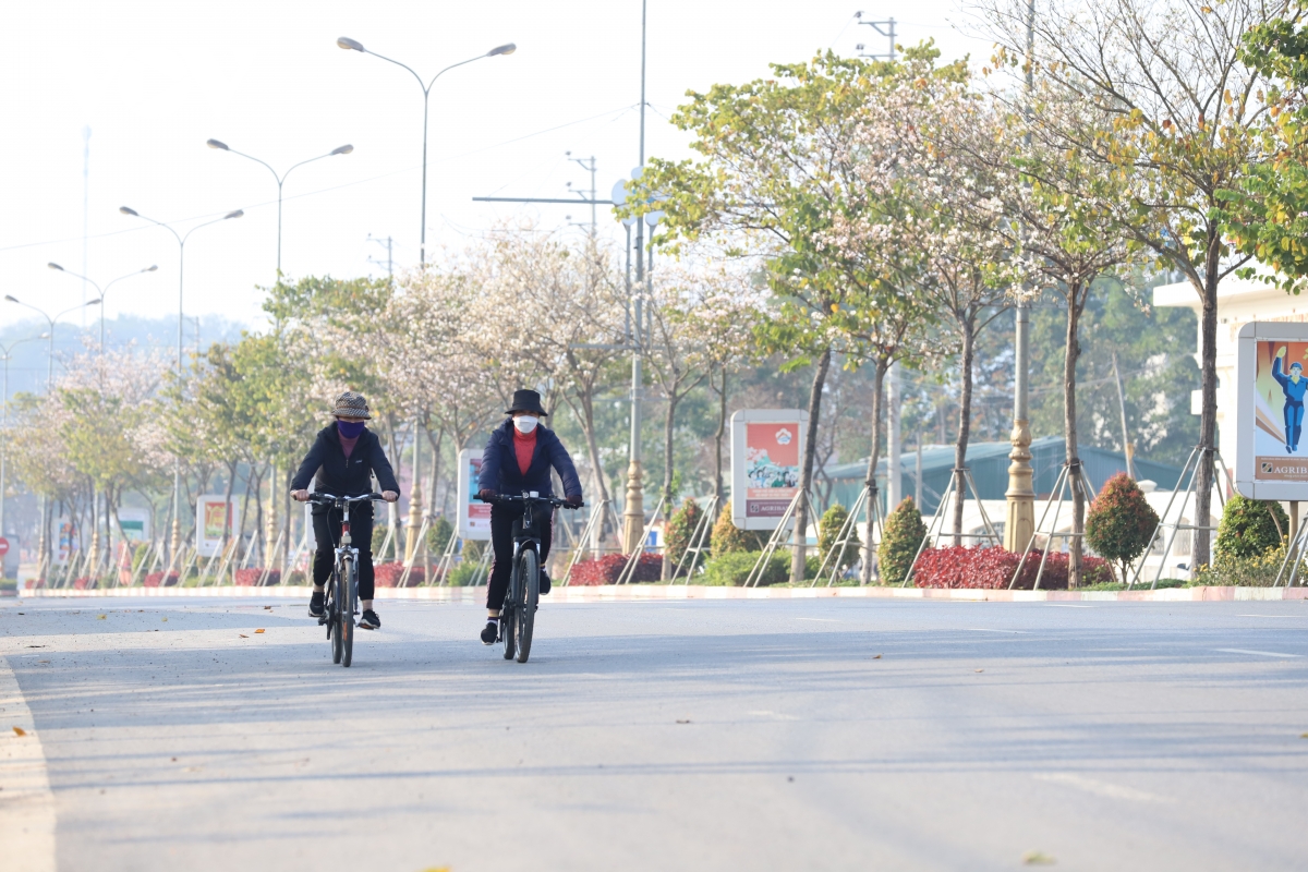 TSTtourist-sac-trang-tinh-khoi-hoa-ban-giua-pho-nui-son-la-4