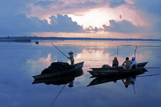 TSTtourist-ve-dep-yen-binh-hoang-so-cua-dam-tra-o-5