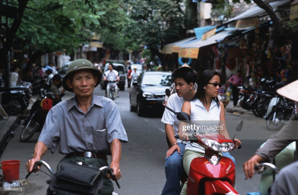 TSTtourist-anh-day-hoai-niem-ve-cuoc-song-o-ha-noi-tron-20-nam-truoc-4