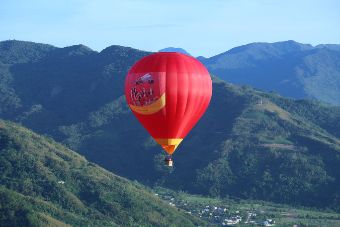 TSTtourist-lan-dau-tien-co-le-hoi-khinh-khi-cau-quoc-te-quang-ba-du-lich-tuyen-quang-4