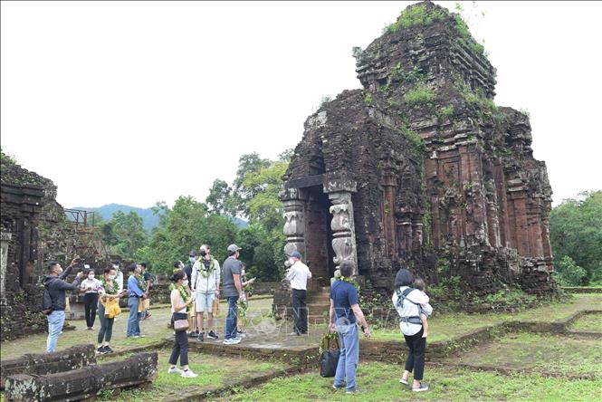 TSTtourist-mo-cua-don-khach-quoc-te-co-hoi-phuc-hoi-du-lich-10