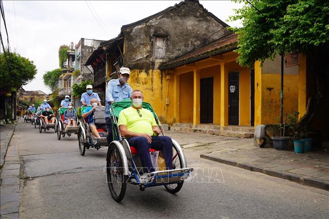 TSTtourist-mo-cua-don-khach-quoc-te-co-hoi-phuc-hoi-du-lich-9