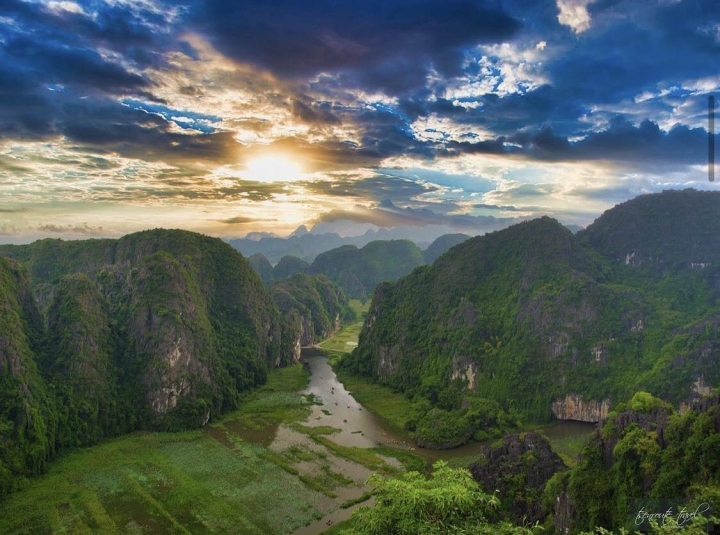 TSTtourist-hang-mua-dia-danh-o-ninh-binh-hut-du-khach-tre-dip-nghi-le-30-4-1-5-1