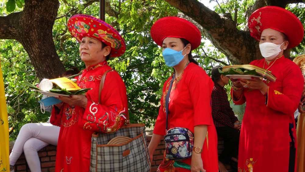 TSTtourist-hang-ngan-nguoi-du-khai-hoi-thap-ba-ponagar-sau-2-nam-tam-ngung-5