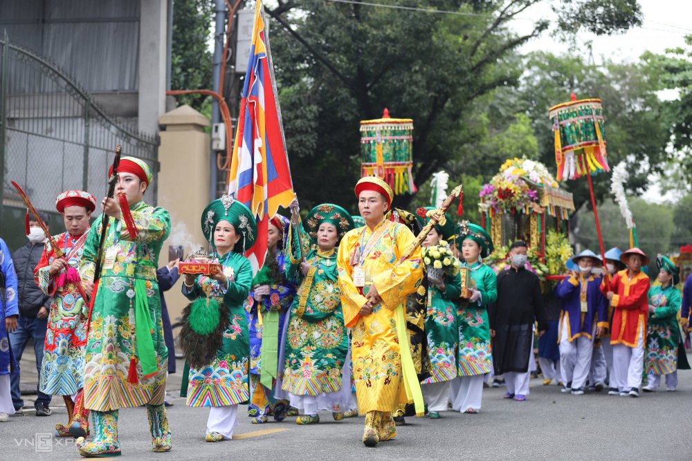 TSTtourist-hang-nghin-nguoi-tham-gia-le-ruoc-thanh-mau-3