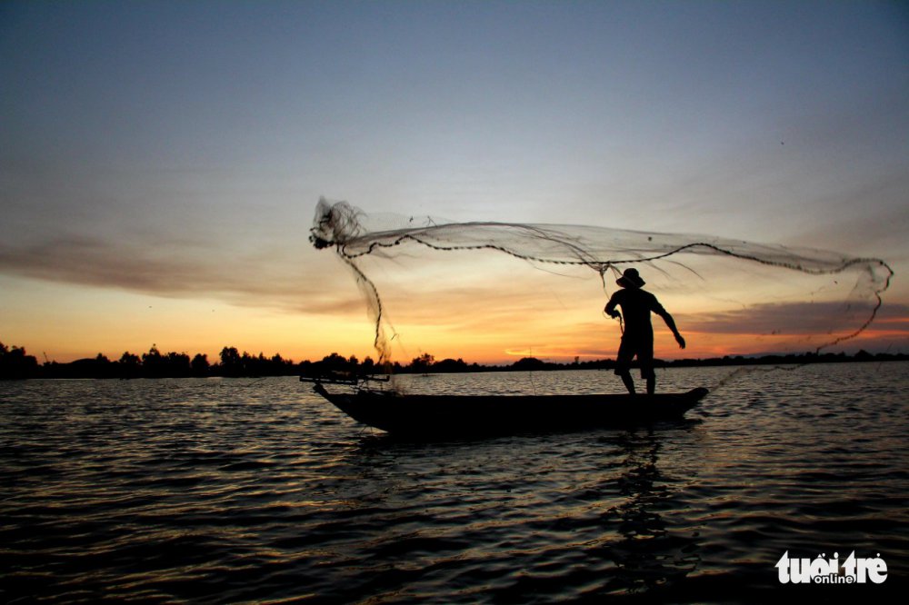 TSTtourist-nghi-le-ve-dong-ho-dam-nuoc-man-ma-trai-cay-ngot-lim-tha-luoi-bat-ca-ngam-chim-troi-9