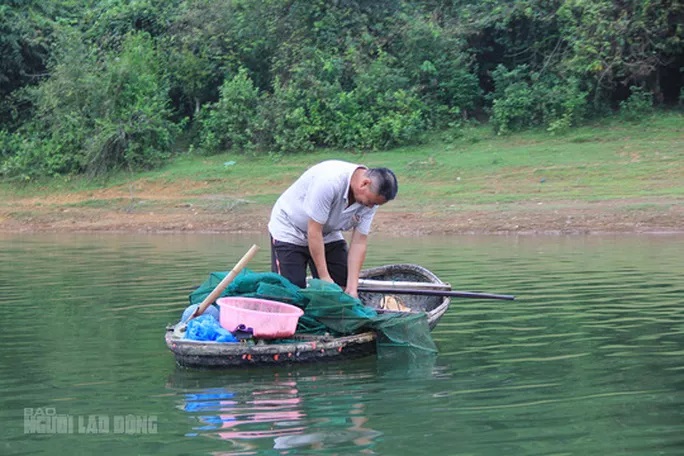 TSTtourist-san-ca-dac-san-trong-vuon-quoc-gia-10