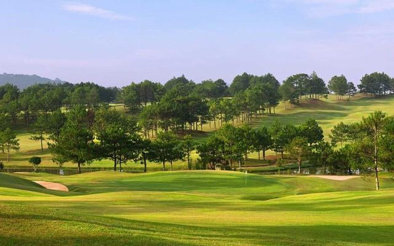 TSTtourist-san-golf-lau-doi-nhat-viet-nam-o-da-lat-mong-mo-2