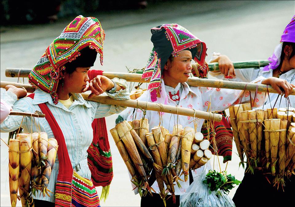 Phiên chợ vùng cao