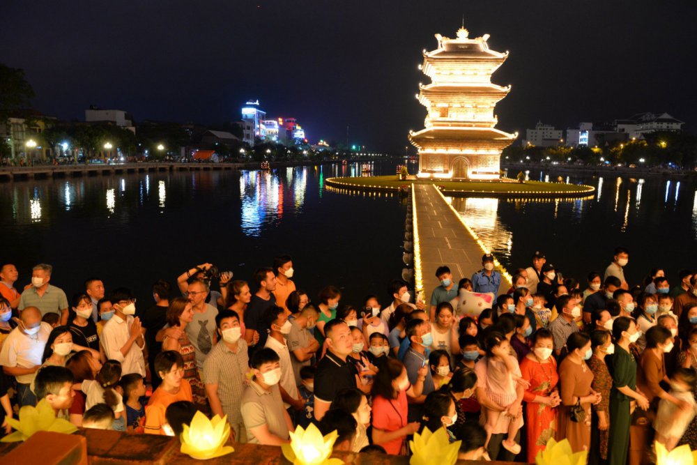 TSTtourist-kham-pha-mon-ngon-canh-dep-cua-manh-dat-co-do-ninh-binh-2