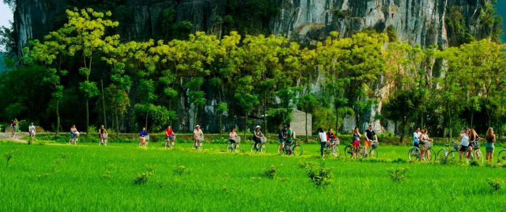 TSTtourist-kham-pha-mon-ngon-canh-dep-cua-manh-dat-co-do-ninh-binh-5