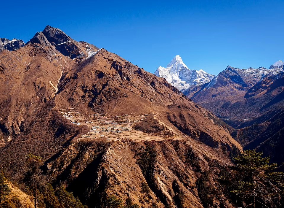 TSTtourist-ve-dep-tren-duong-leo-himalaya-7