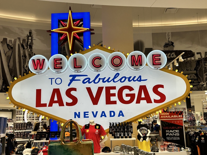 Las Vegas đâu chỉ cờ bạc thâu đêm