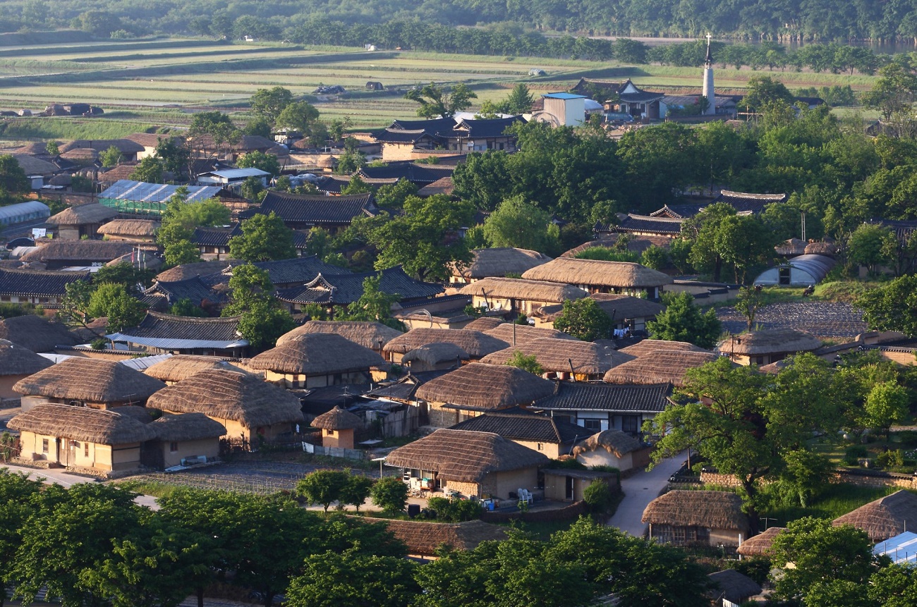 TSTtourist-ngoi-lang-cua-tang-lop-quy-toc-o-han-quoc-1