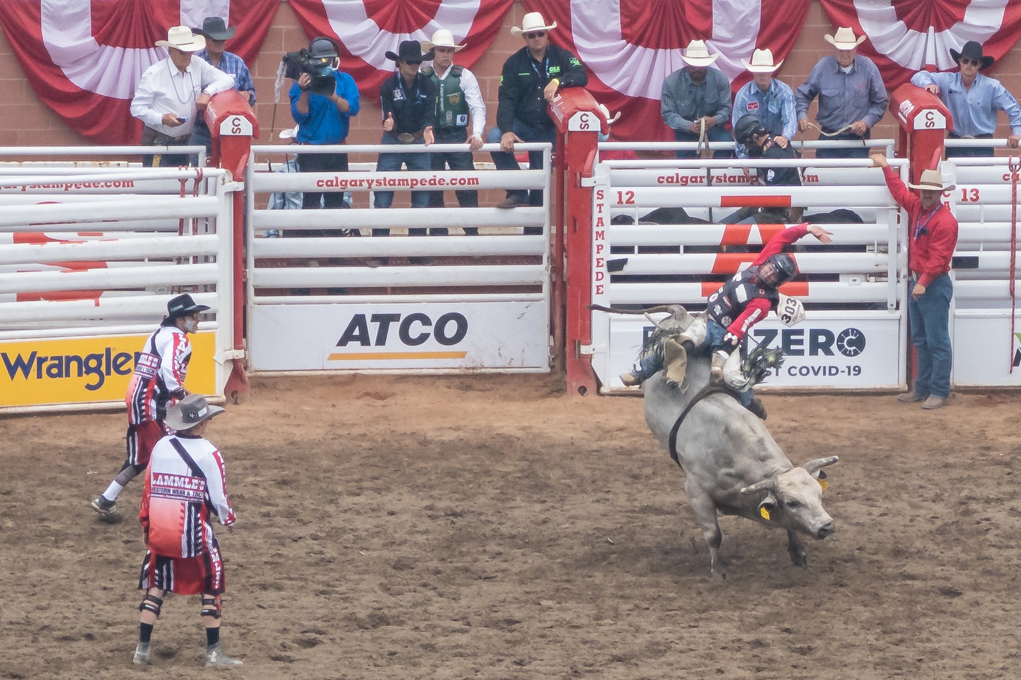 TSTtourist-du-lich-canada-tro-lai-sau-dai-dich-covid-19-le-hoi-calgary-stampede-2021-cung-nhung-cach-phong-dich-4