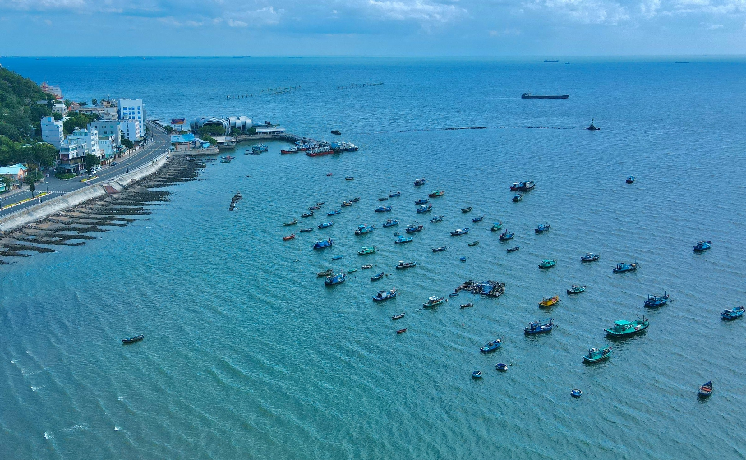 TSTtourist-bien-vung-tau-trong-xanh-khi-gian-cach-xa-hoi-4