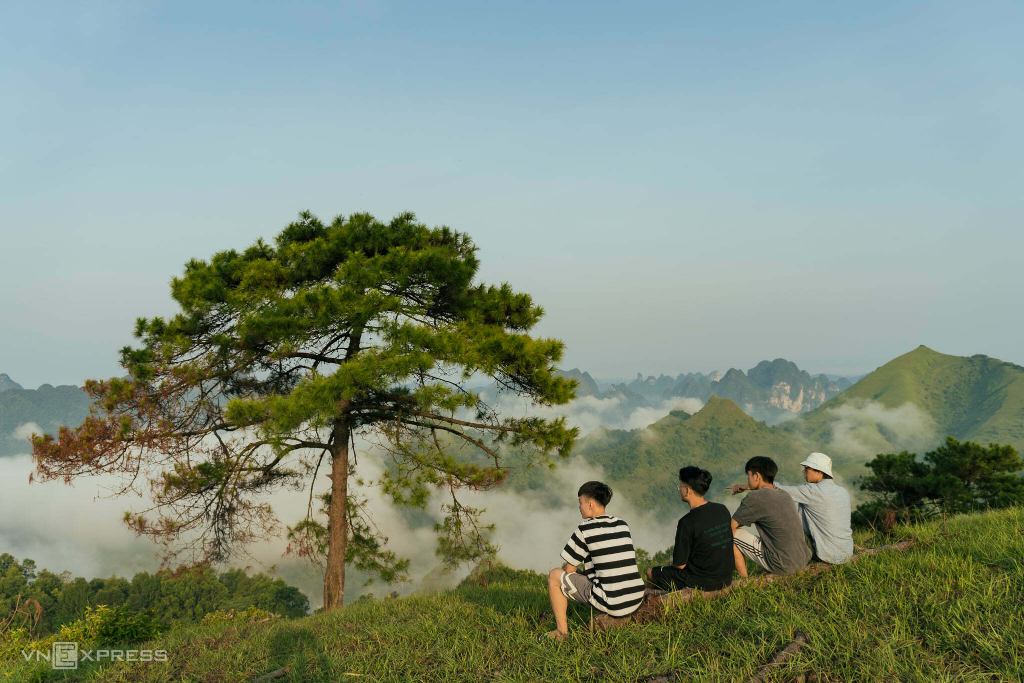 TSTtourist-doi-thong-nhu-da-lat-thu-nho-o-cao-bang-2