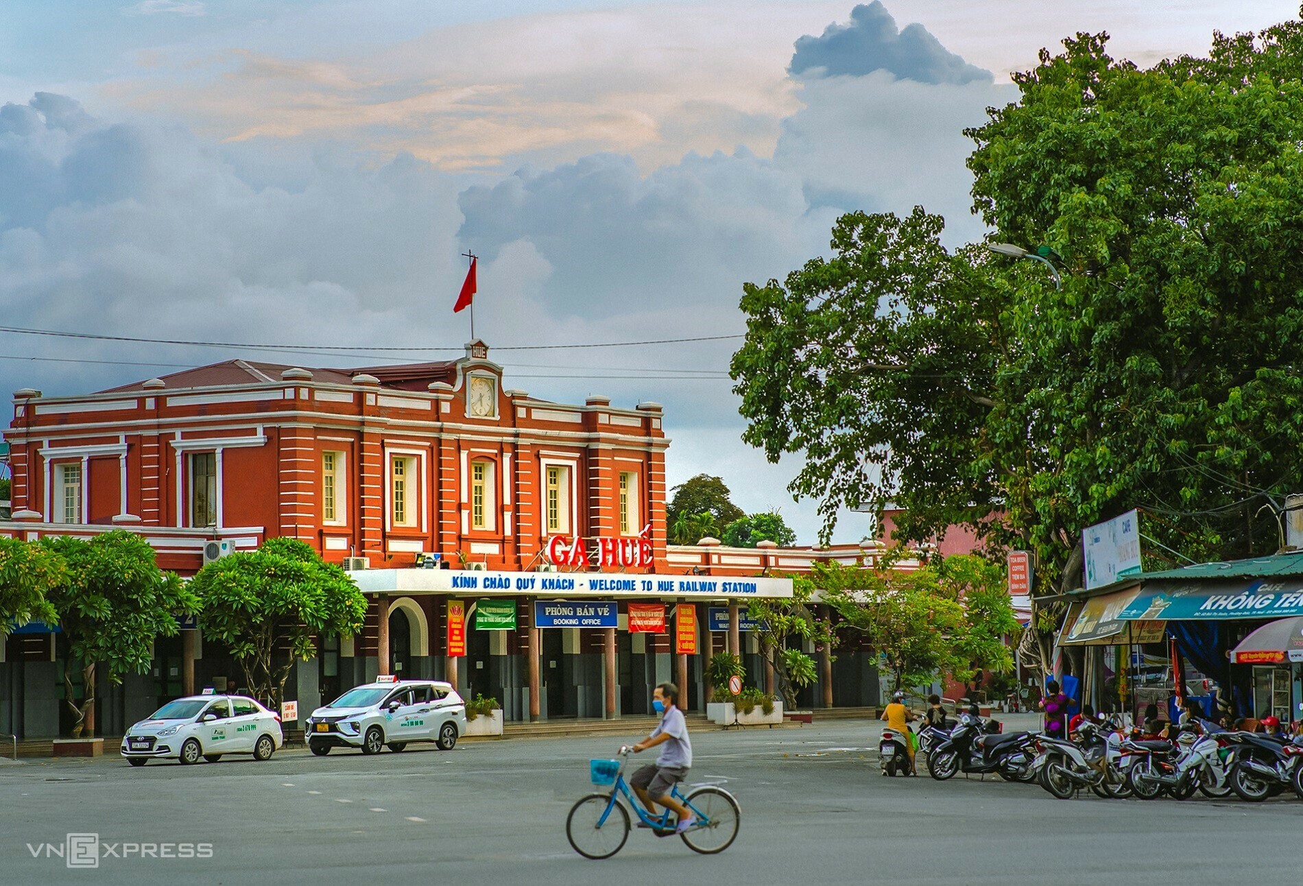 TSTtourist-xu-hue-tram-tu-3