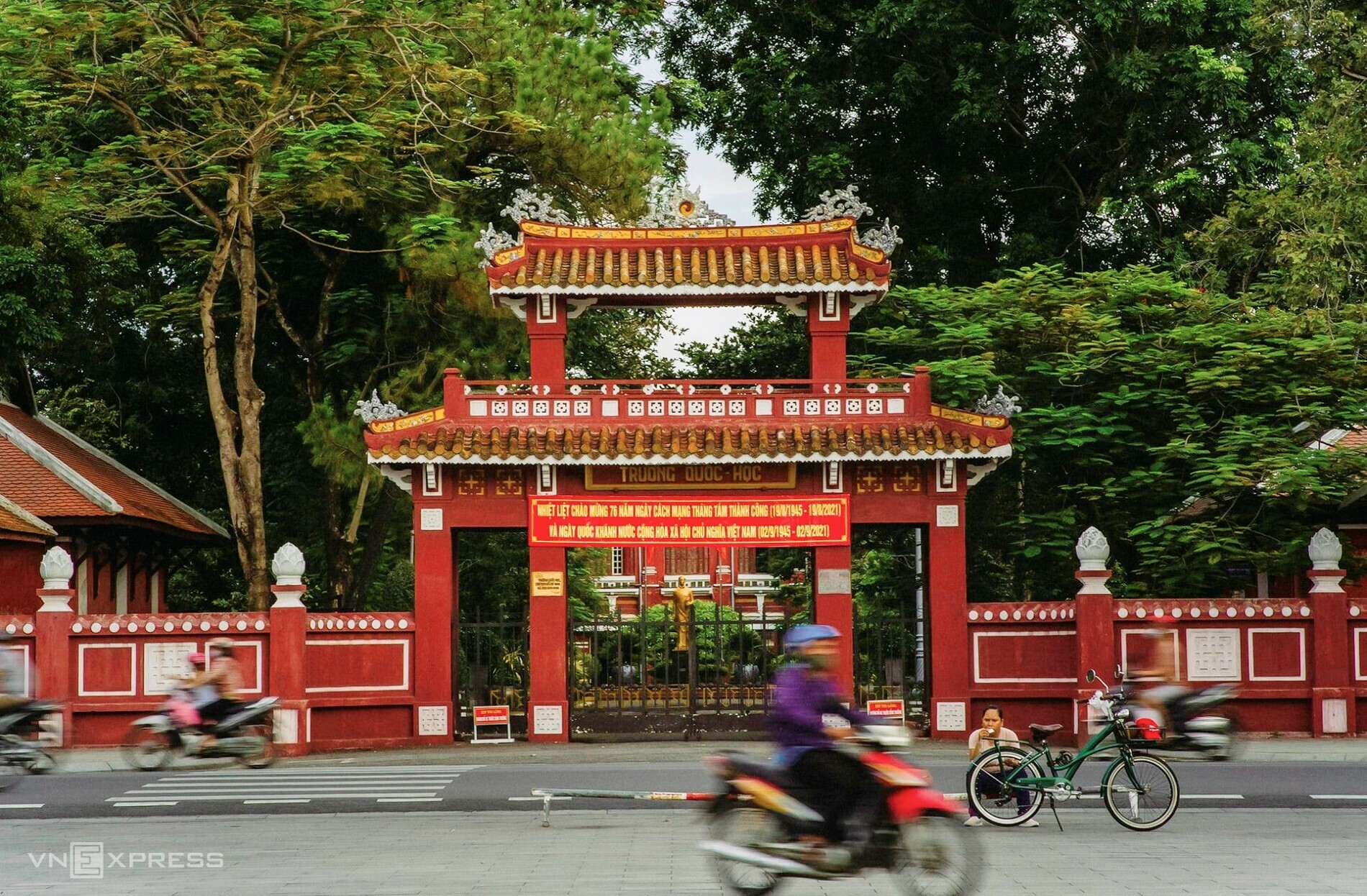 TSTtourist-xu-hue-tram-tu-7