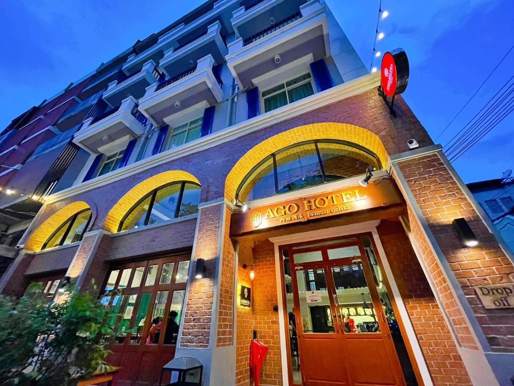 Ago Hotel Chinatown có vị trí thuận lợi, rất gần China town