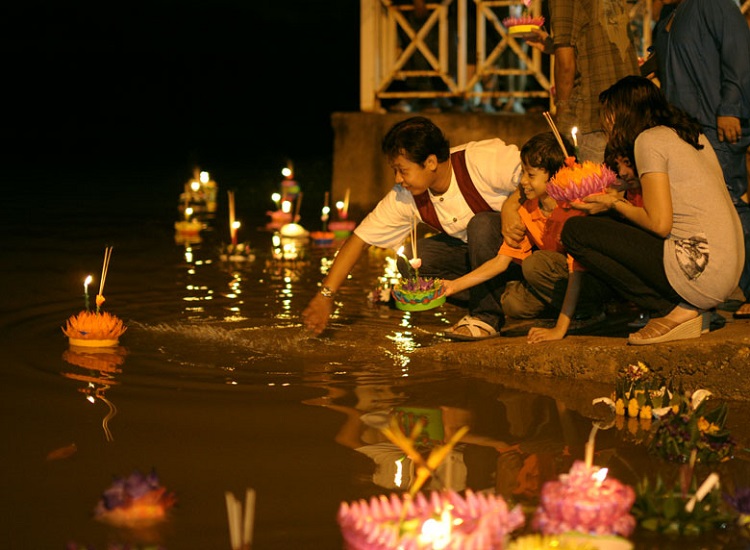 loy-krathong-chiang-mai-3