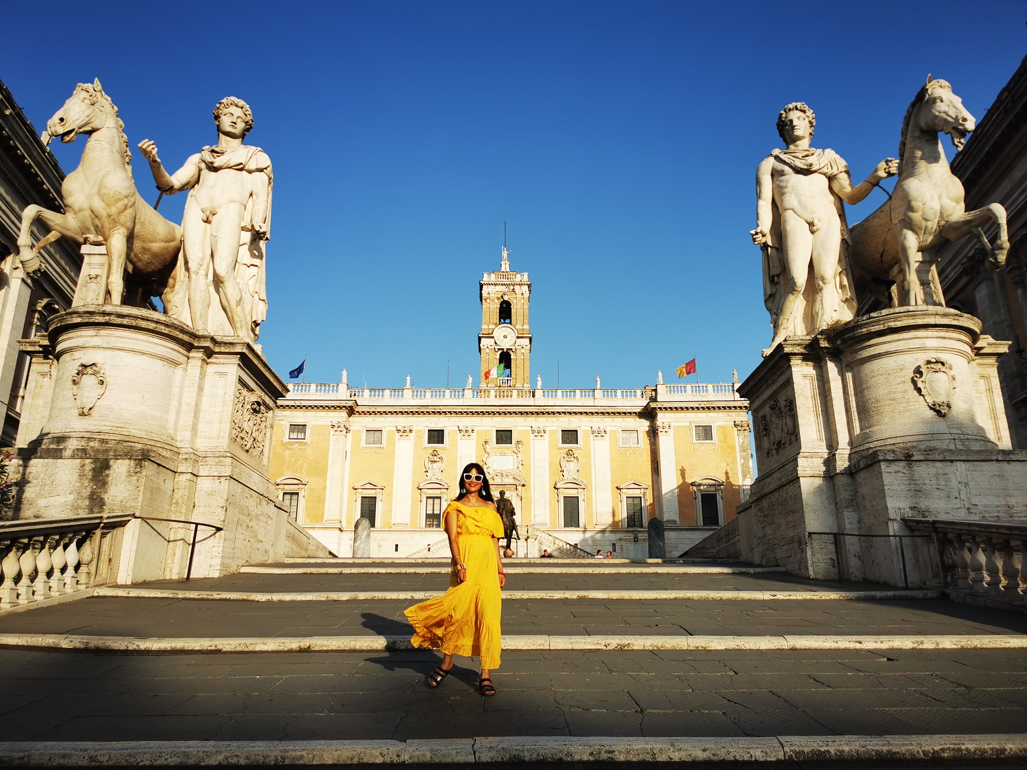 Cô gái Việt chỉ cách 'sống ảo' hiệu quả ở Rome