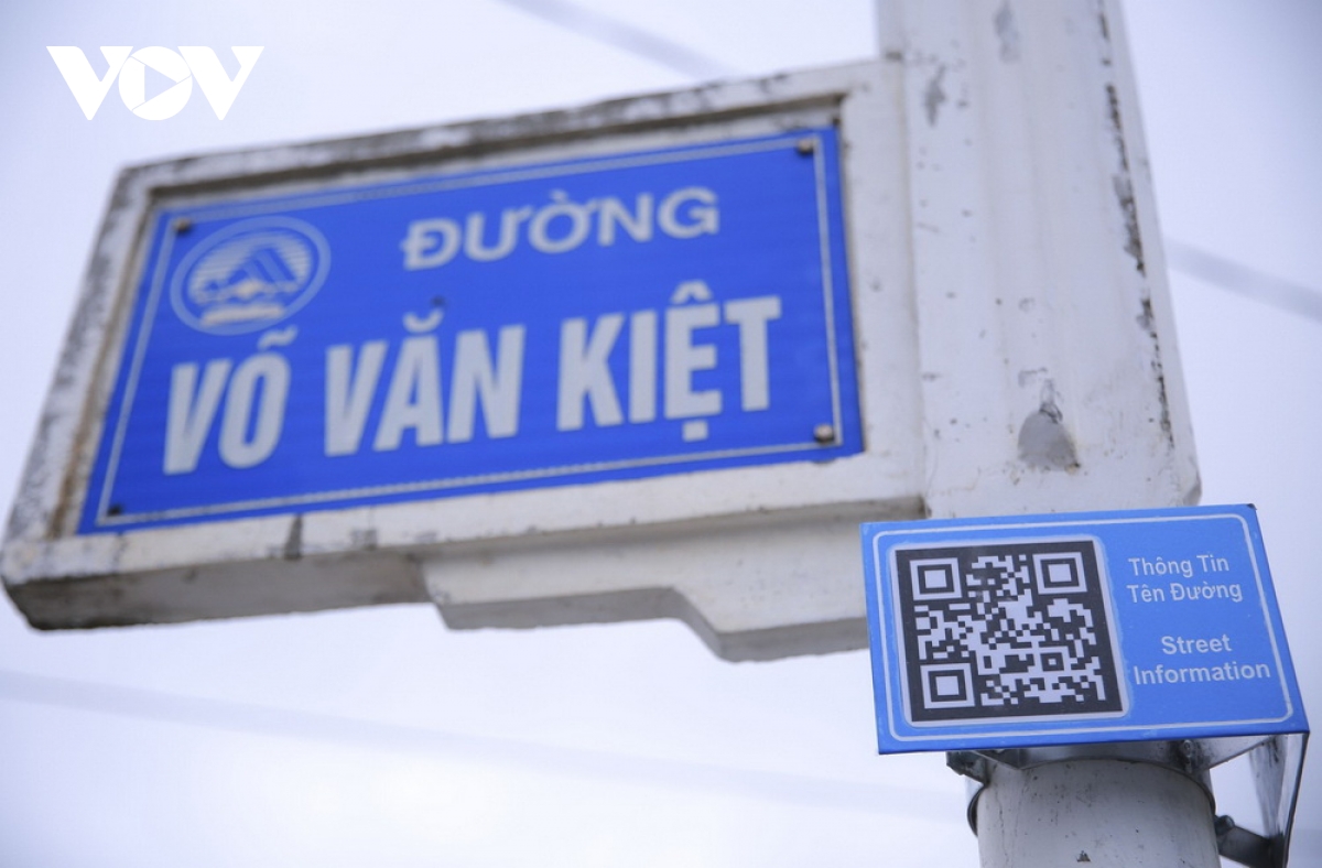 Đà Nẵng thí điểm gắn mã QR trên các tuyến đường du lịch