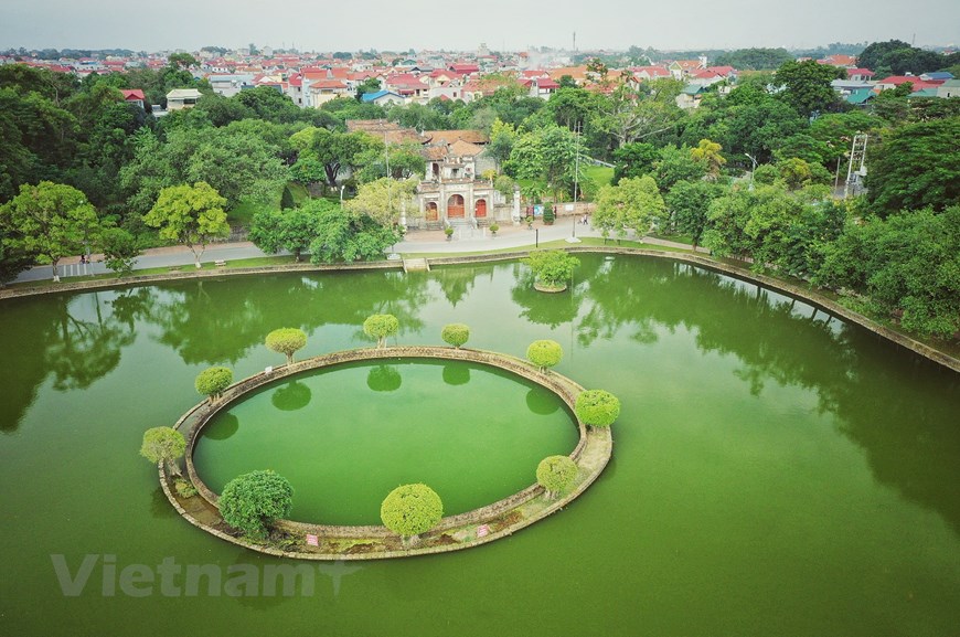 Toàn cảnh tòa thành có niên đại cổ nhất Việt Nam nhìn từ trên cao