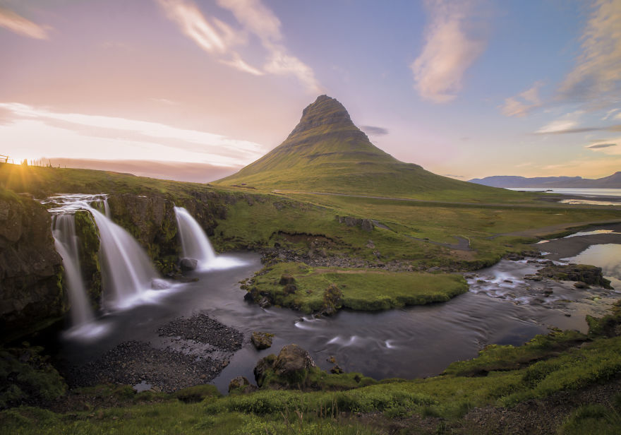 TSTtourist-tien-canh-o-iceland-1