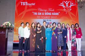 TST tourist long trọng tổ chức Hội nghị khách hàng 2017