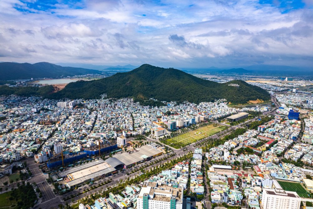 TSTtourist-bien-dao-quy-nhon-tu-tren-cao-6