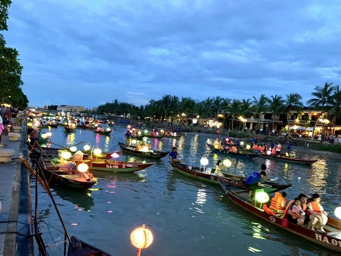 Du lịch bội thu