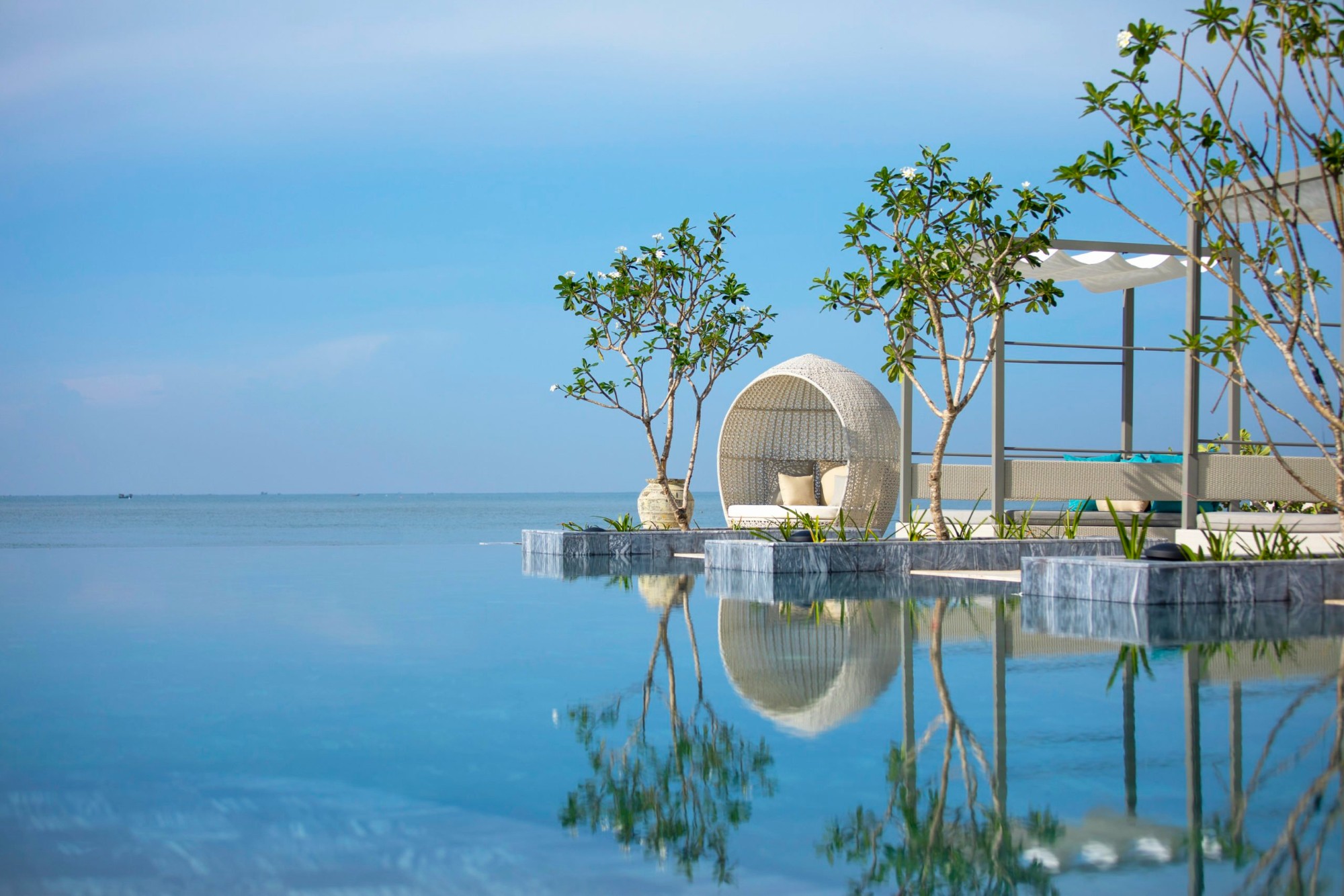 Thiết kế trang nhã cho du khách cảm nhận trọn vẹn vẻ đẹp biển cả của Melia Hồ Tràm Beach Resort