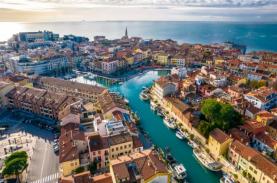 Vùng đất ở Italy trả tiền cho khách du lịch