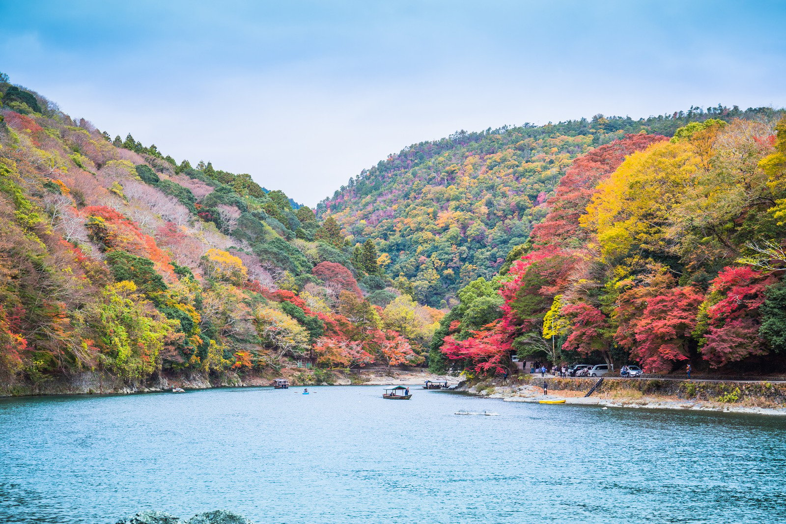 Mùa thu lộng lẫy trong sắc lá của Arashiyama (Kyoto)