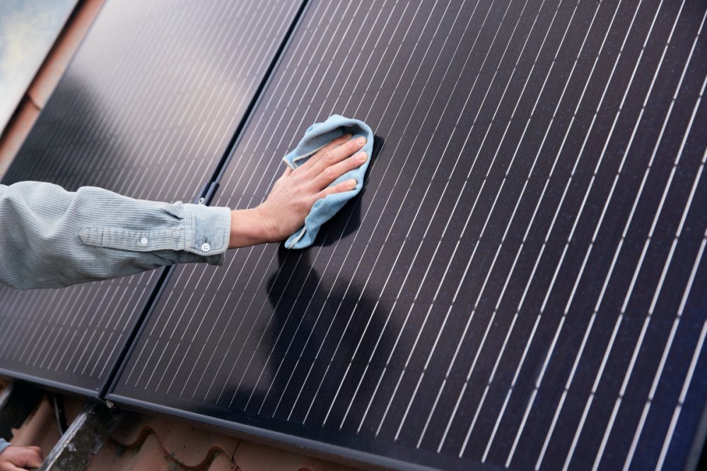 batch_installing_solar_panels
